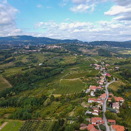 Apartma Tri Oljke Доброво Екстер'єр фото